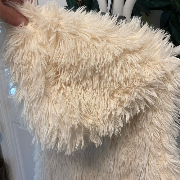 PIKO 1988 Soft Fuzzy Faux Fur Best with Hood M - Picture 9 of 10